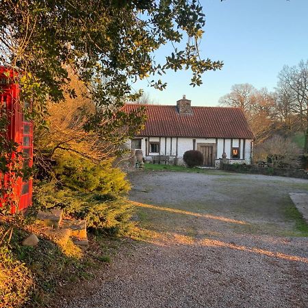 Medieval Cottage In Rural Monmouthshire. Raglan Exterior photo